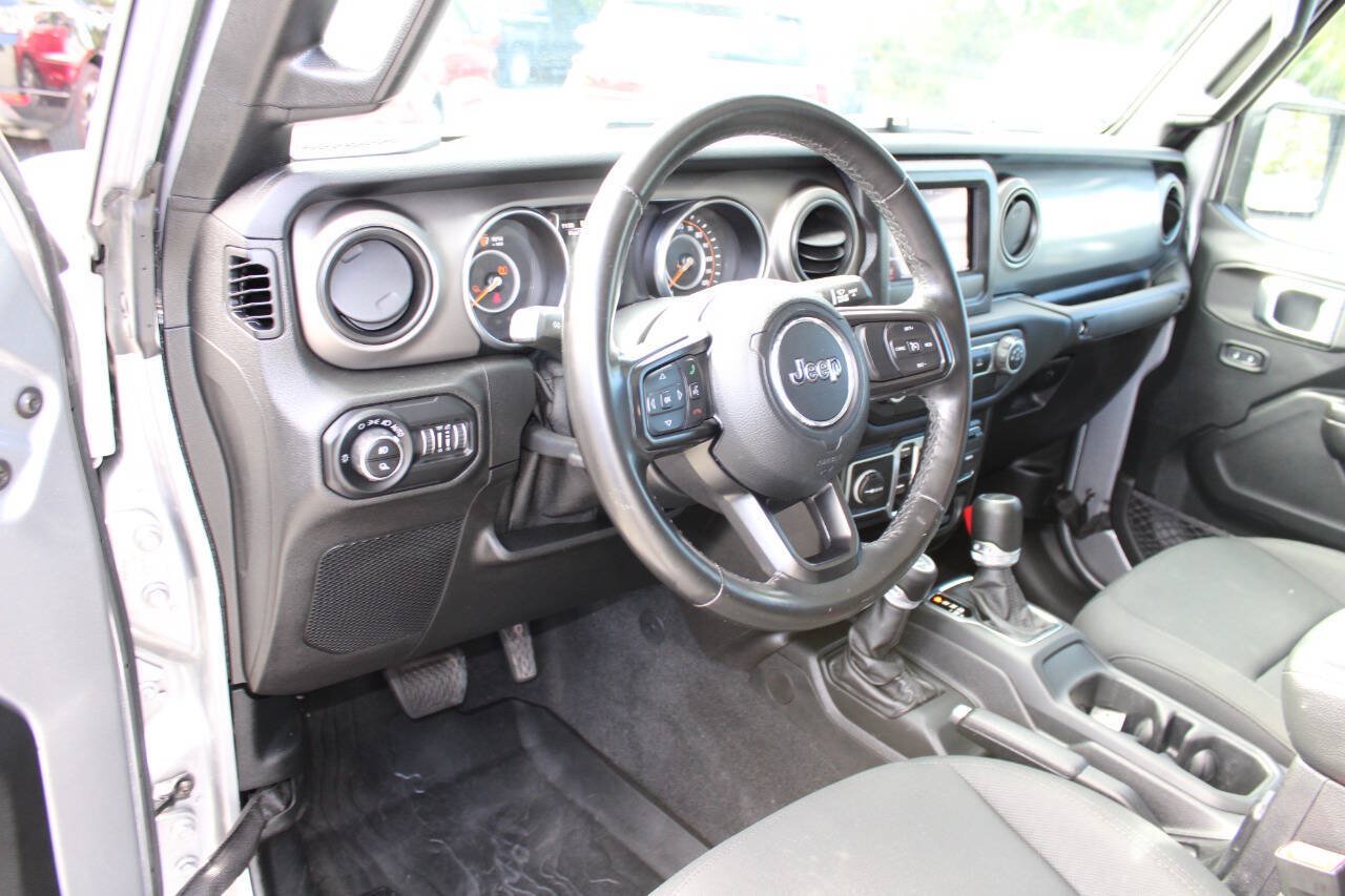 Used 2020 Jeep Gladiator Sport w/ Quick Order Package 24S AWD/4WD image 13