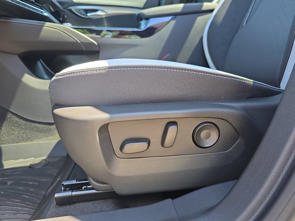 New 2026 Buick Envision Sport Touring AWD/4WD image 32