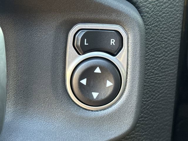 Used 2025 Jeep Gladiator Sport image 22