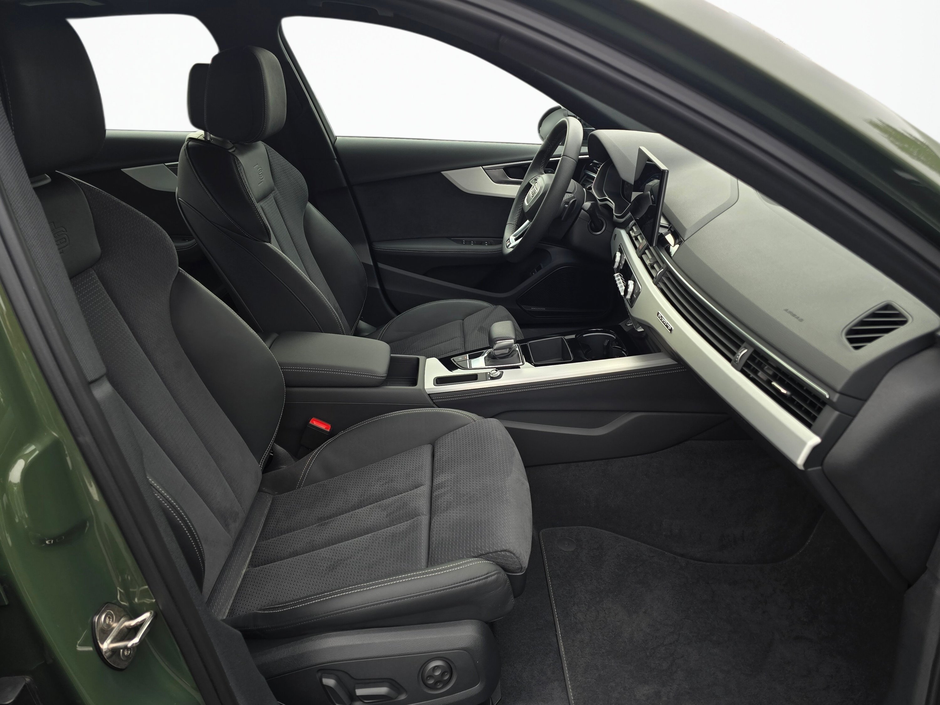 Used 2023 Audi A4 2.0T Premium Plus AWD/4WD image 25