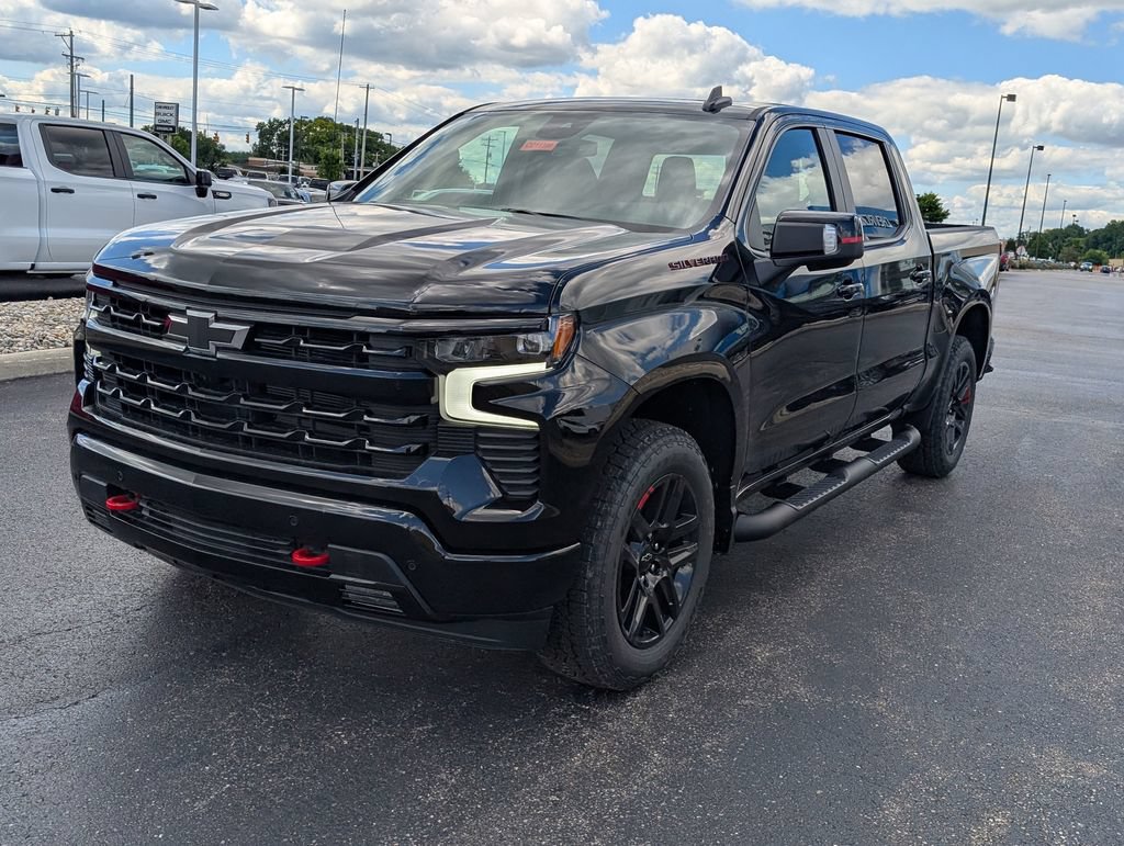 New 2026 Chevrolet Silverado 1500 RST w/ Redline Edition AWD/4WD image 3