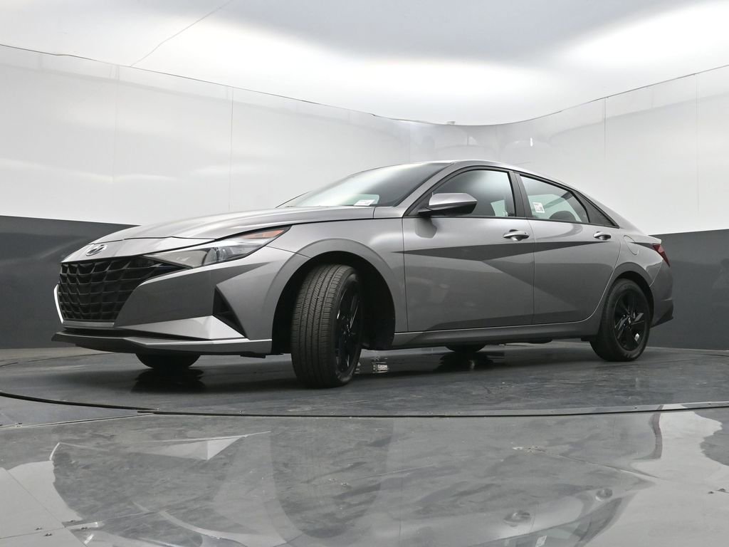 Used 2023 Hyundai Elantra Blue FWD image 24