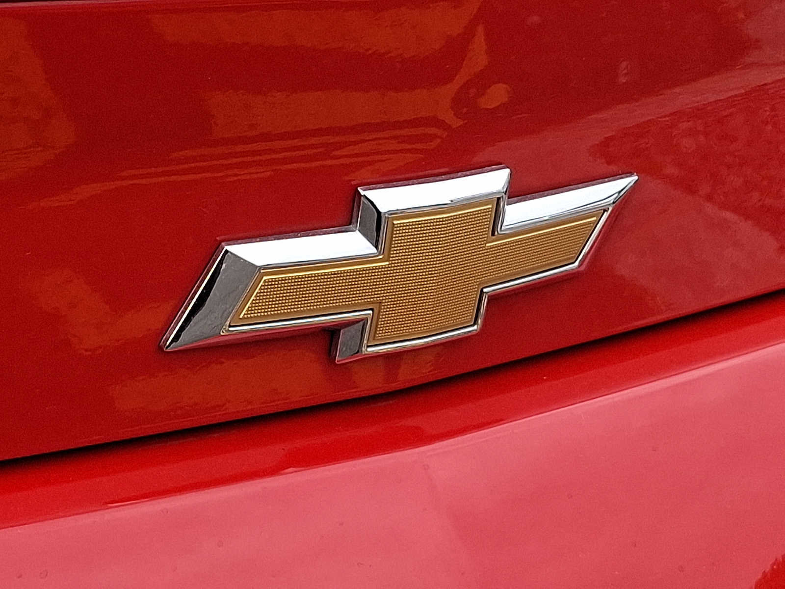 Used 2021 Chevrolet Camaro LT RWD image 28