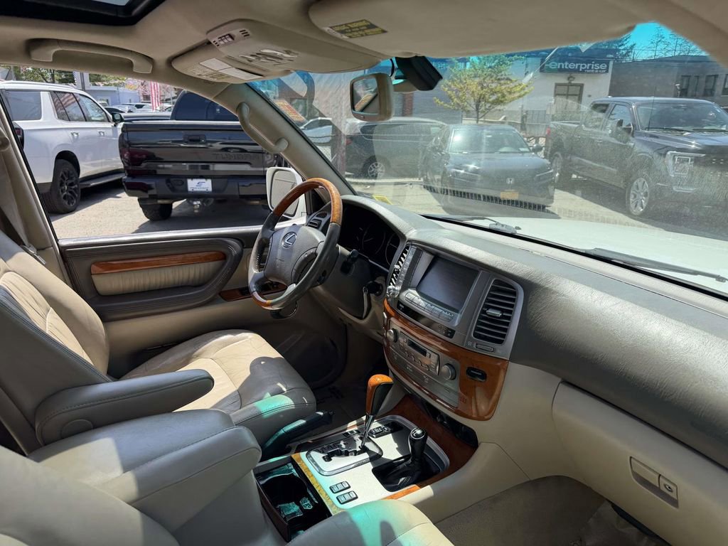 Used 2004 Lexus LX 470 4WD image 11