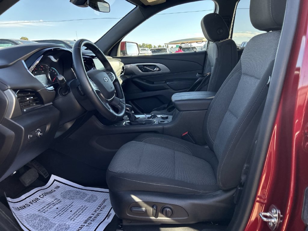 Certified 2023 Chevrolet Traverse LT FWD image 24