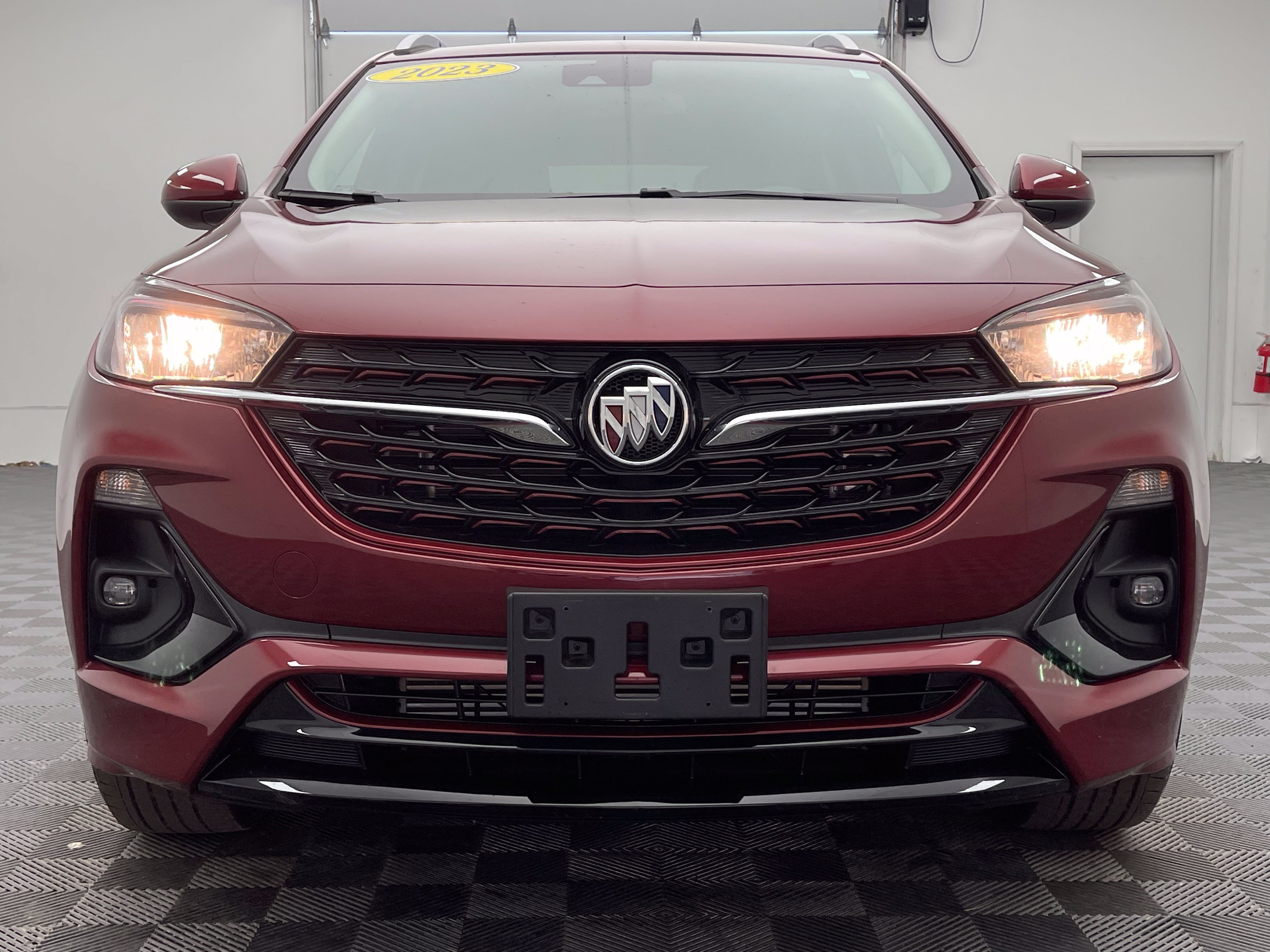 Used 2023 Buick Encore GX Select w/ Sport Touring Package FWD image 13