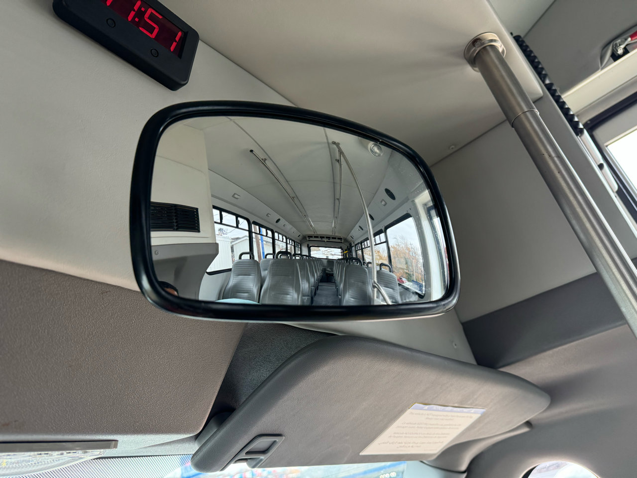 Used 2012 Ford F550 2WD Regular Cab Super Duty w/ Payload Upgrade Pkg image 40