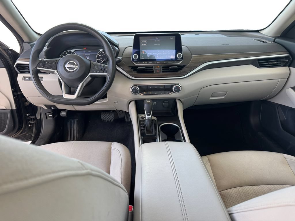 Used 2024 Nissan Altima 2.5 SV FWD image 21