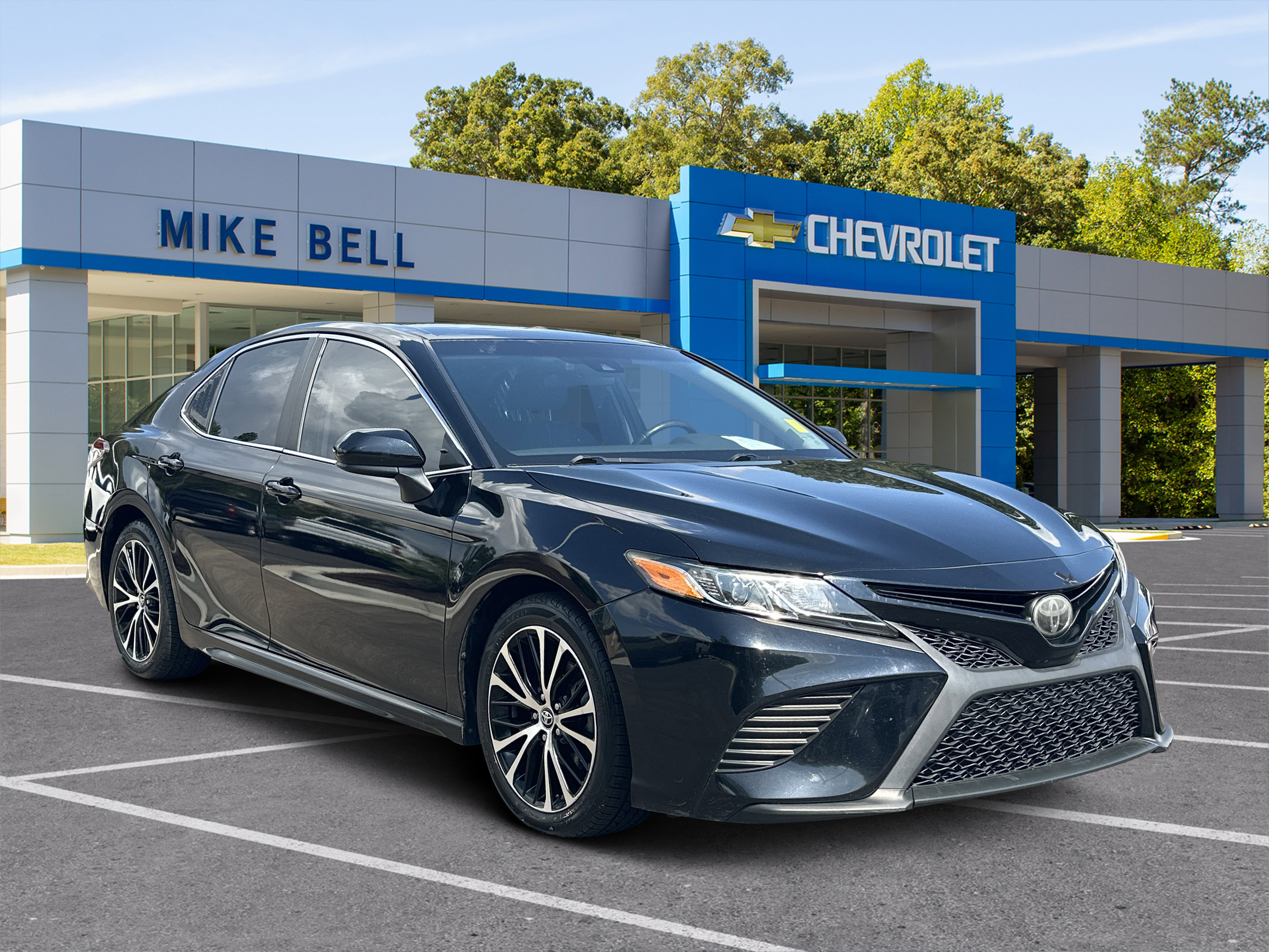 Used 2018 Toyota Camry SE