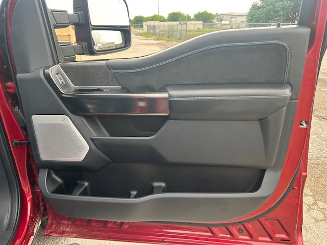 Used 2025 Ford F250 Platinum image 16