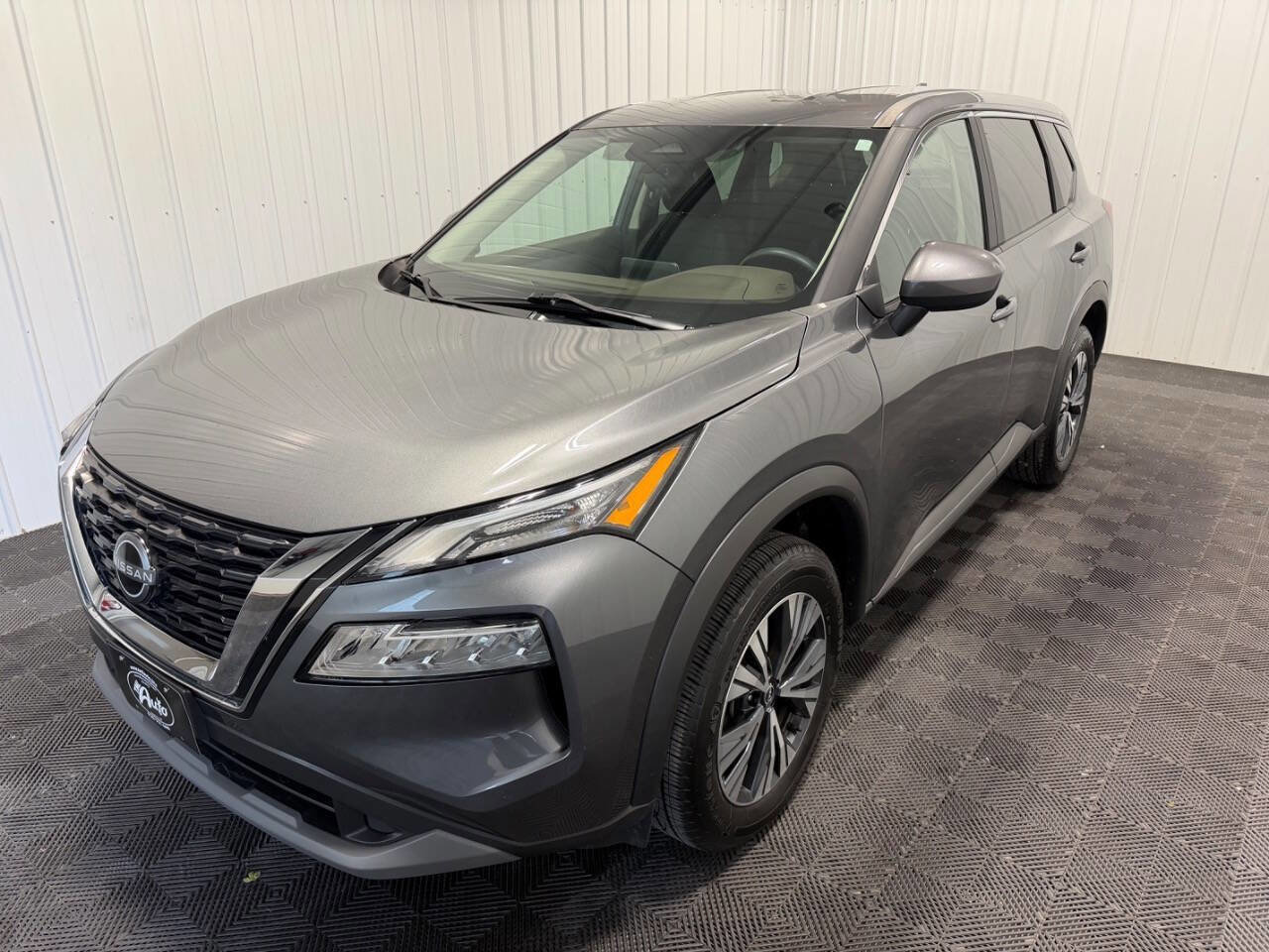 Used 2023 Nissan Rogue SV AWD/4WD image 1