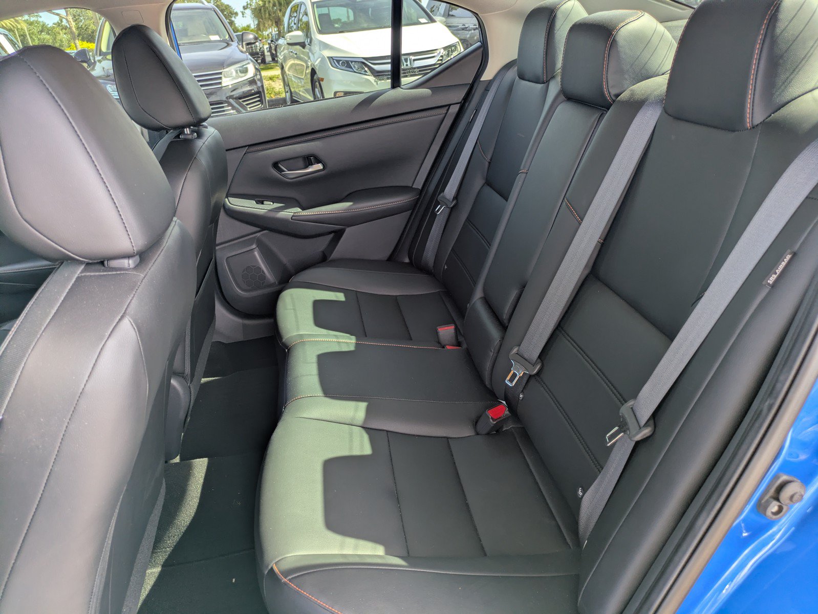 Used 2022 Nissan Sentra SR w/ SR Premium Package FWD image 10