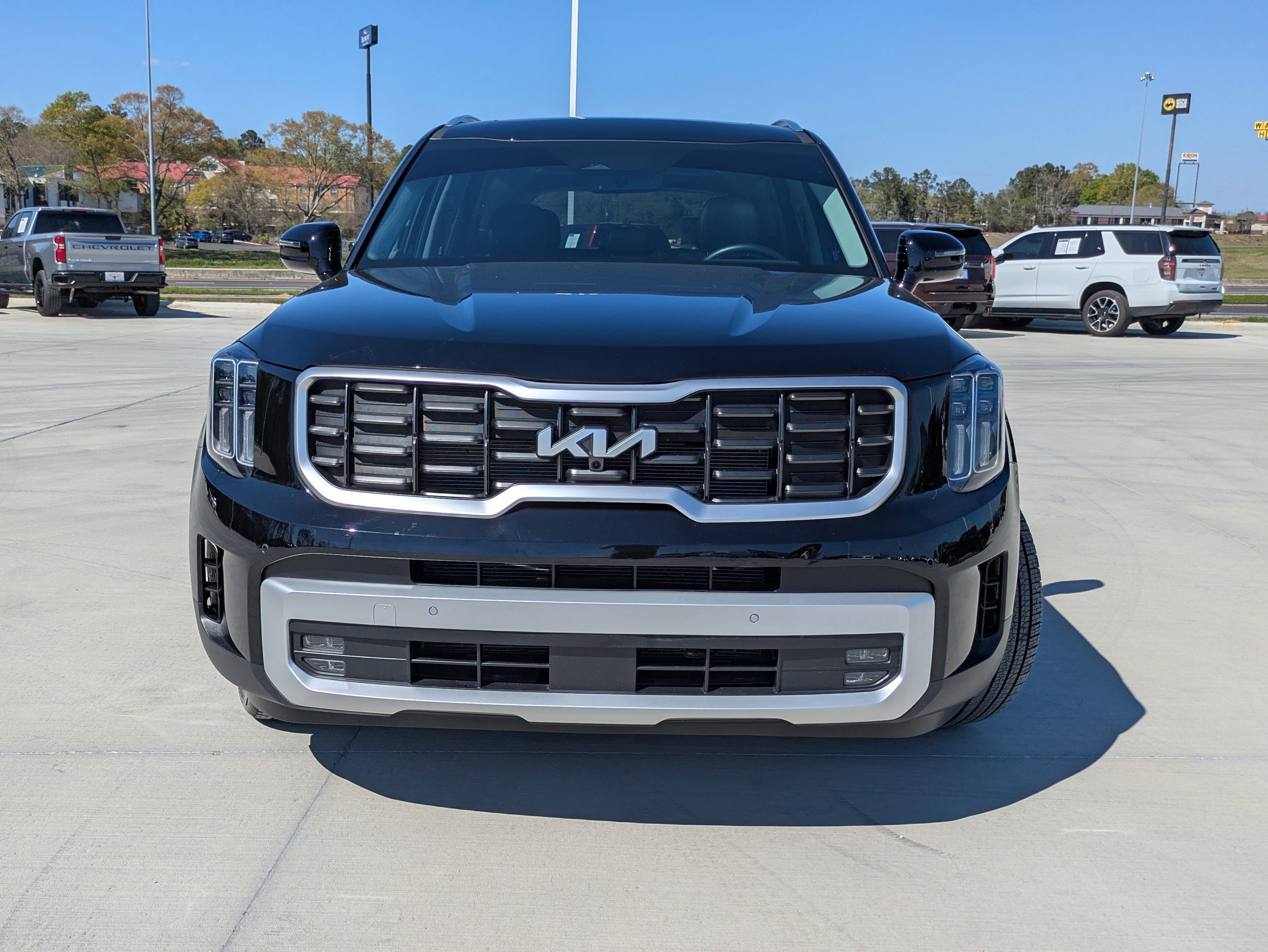Used 2025 Kia Telluride SX image 2