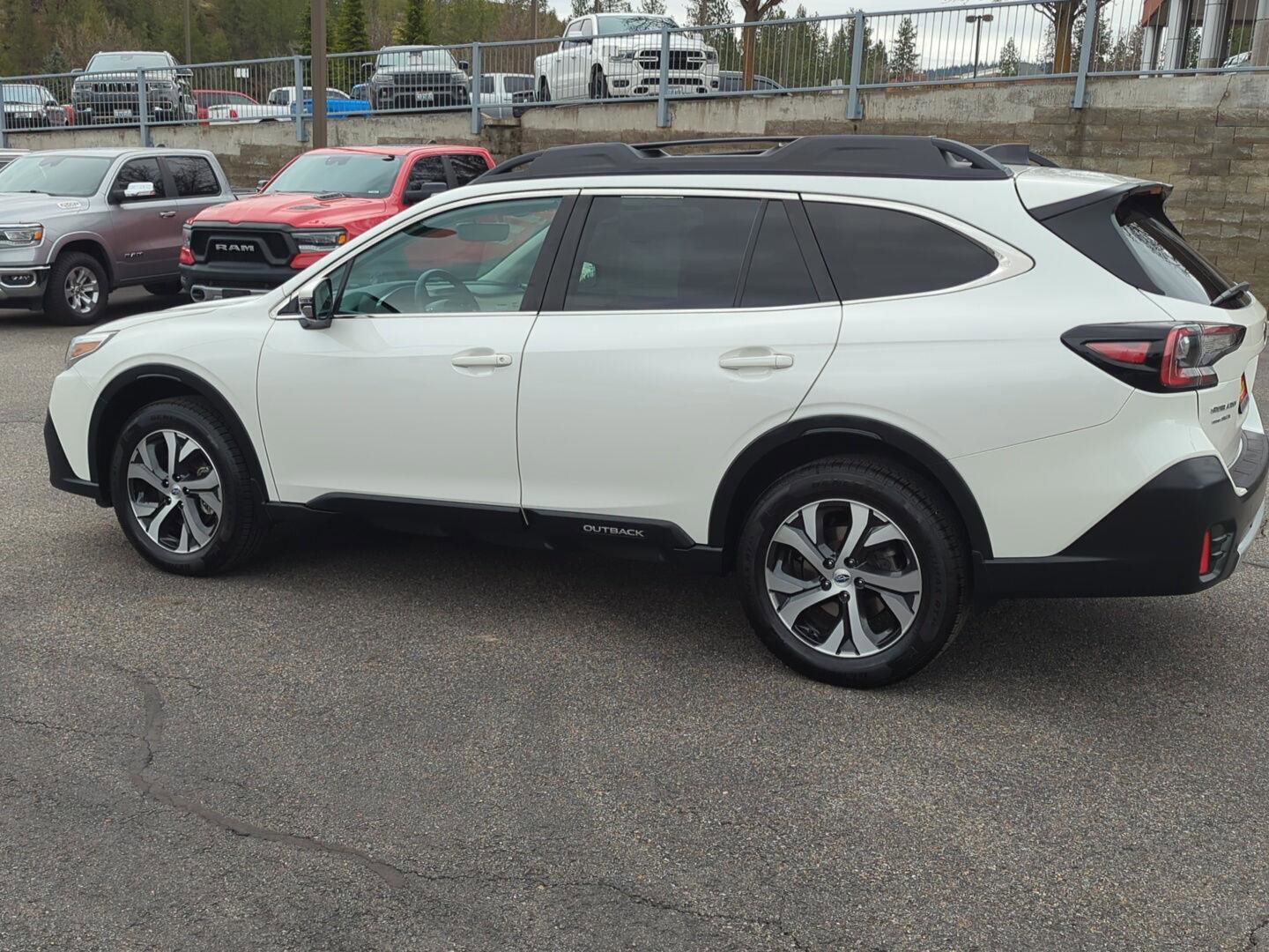 Used 2022 Subaru Outback Limited w/ Popular Package #2 image 4