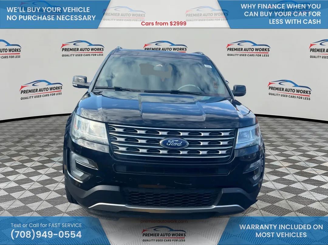 Used 2017 Ford Explorer XLT w/ Equipment Group 202A AWD/4WD image 2