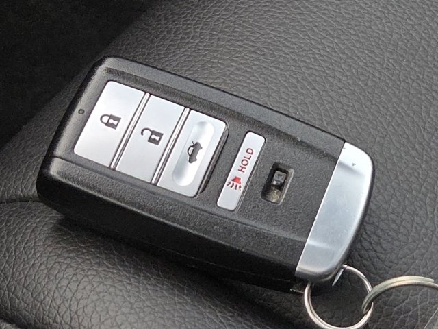 Used 2018 Acura TLX V6 SH-AWD image 23