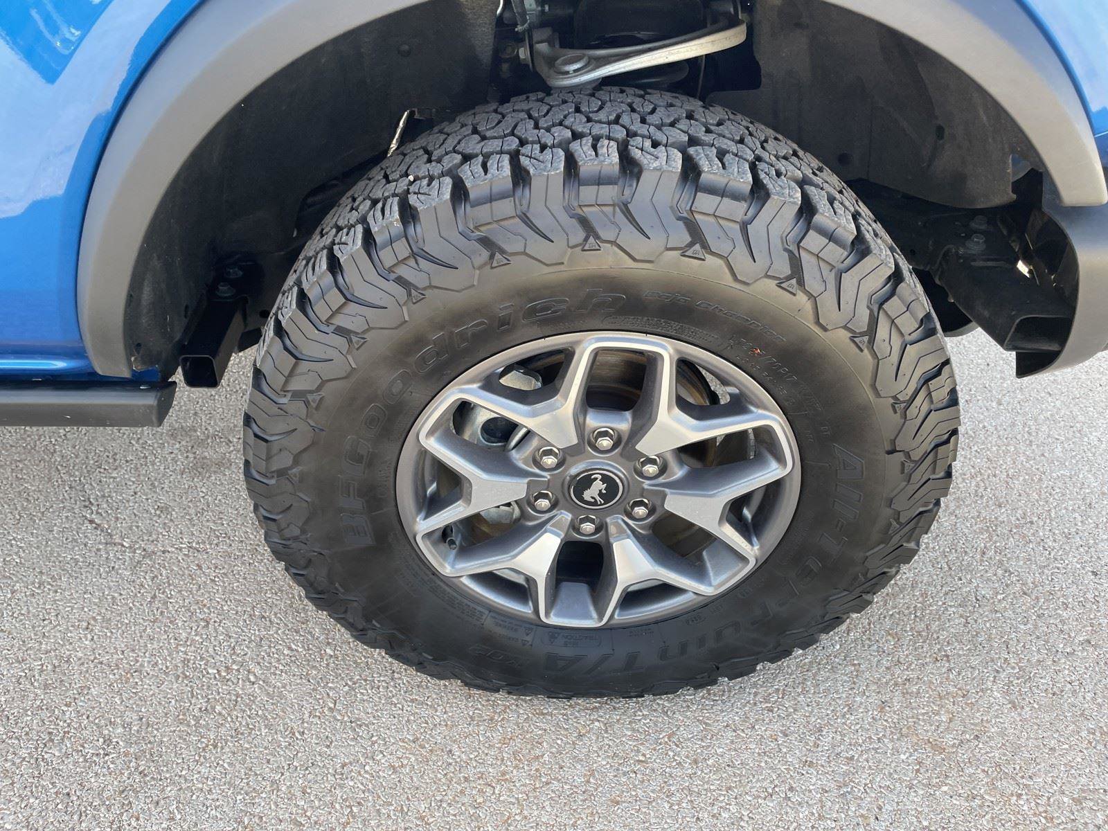 Used 2025 Ford Bronco Badlands image 35