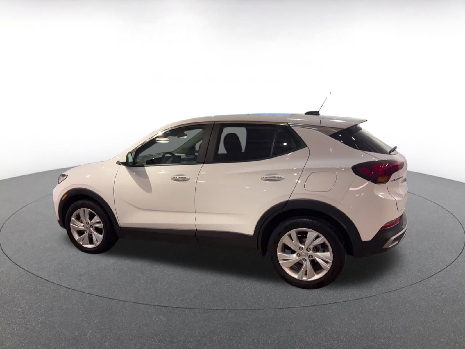 Used 2025 Buick Encore GX Preferred image 10