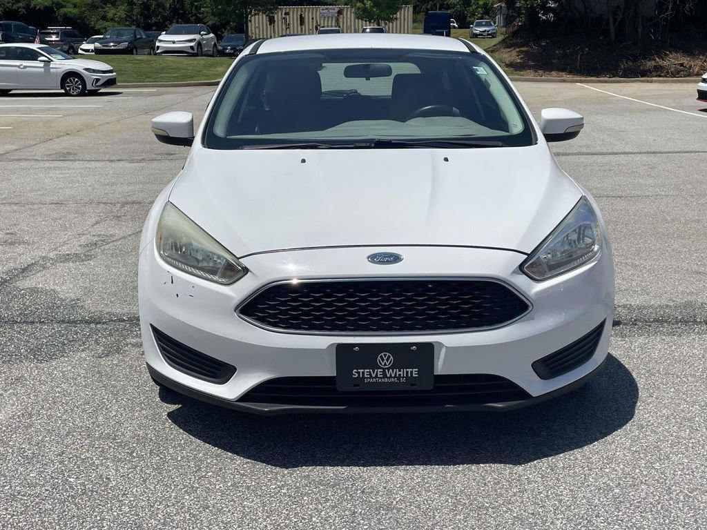 Used 2015 Ford Focus SE FWD image 2