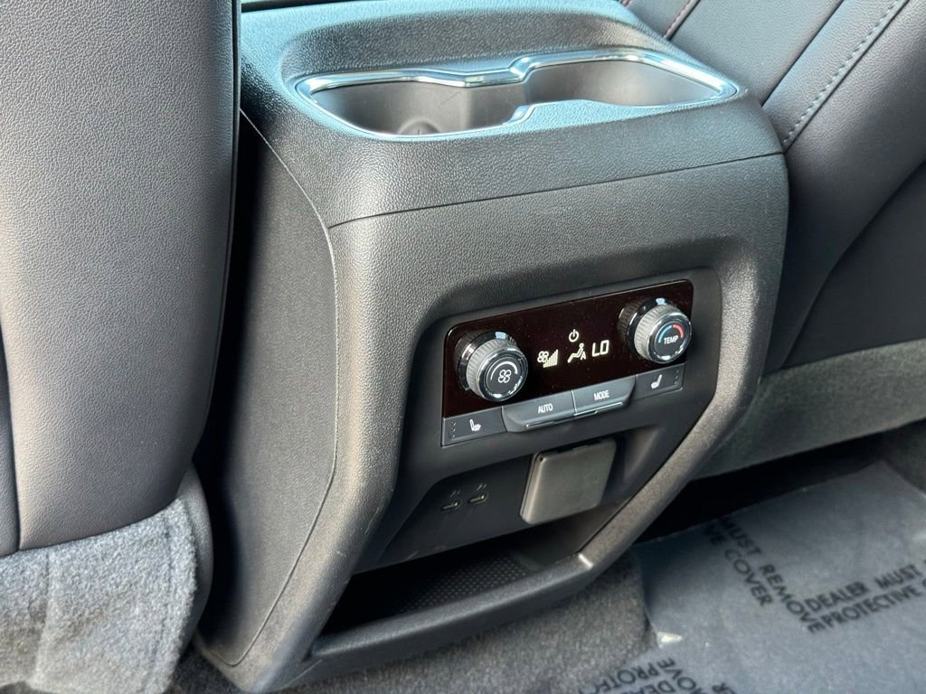 Used 2025 Chevrolet Traverse RS w/ LPO, Floor Liner Package AWD/4WD image 38