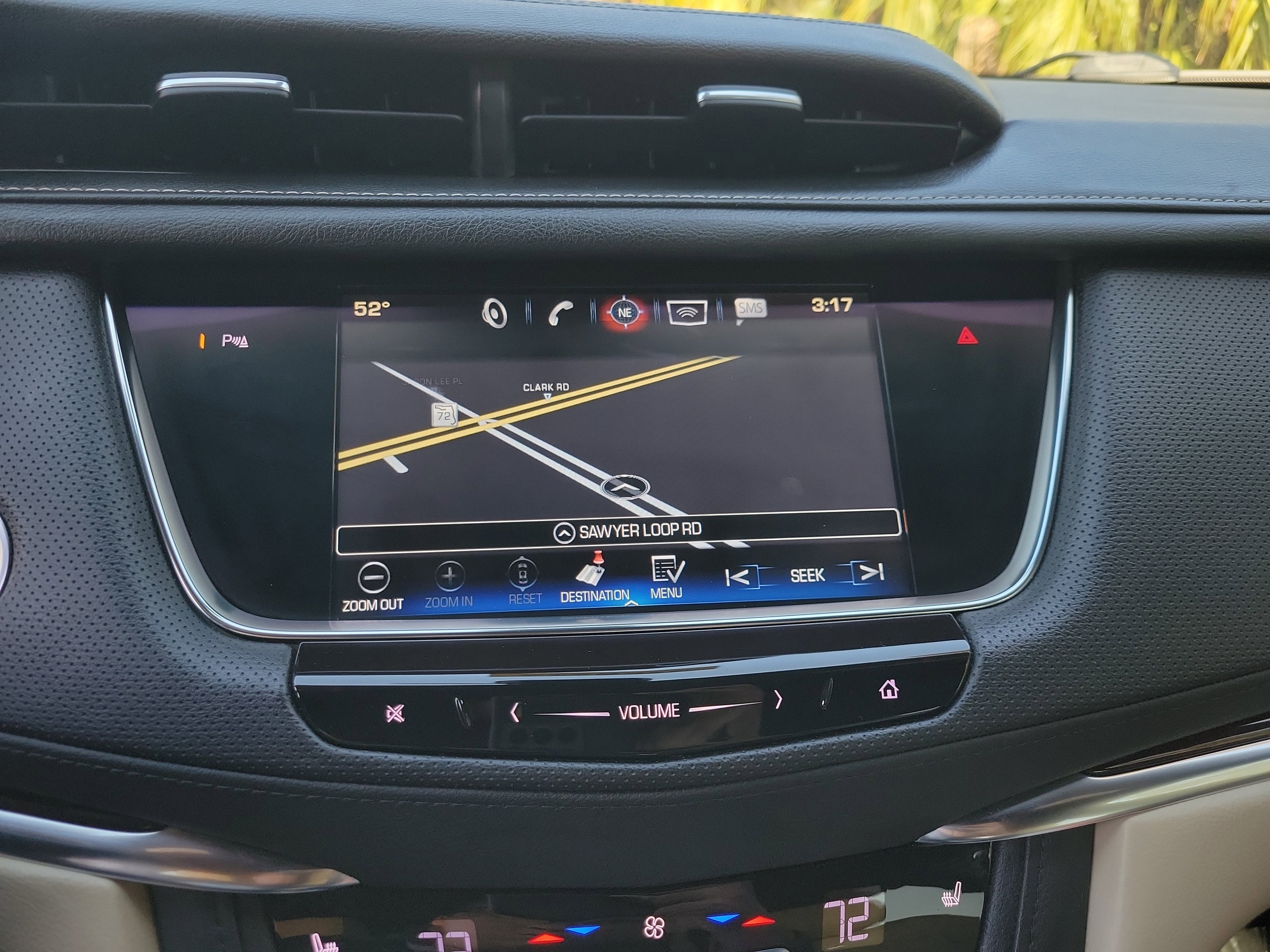 Used 2017 Cadillac XT5 Luxury w/ Driver Awareness Package image 24