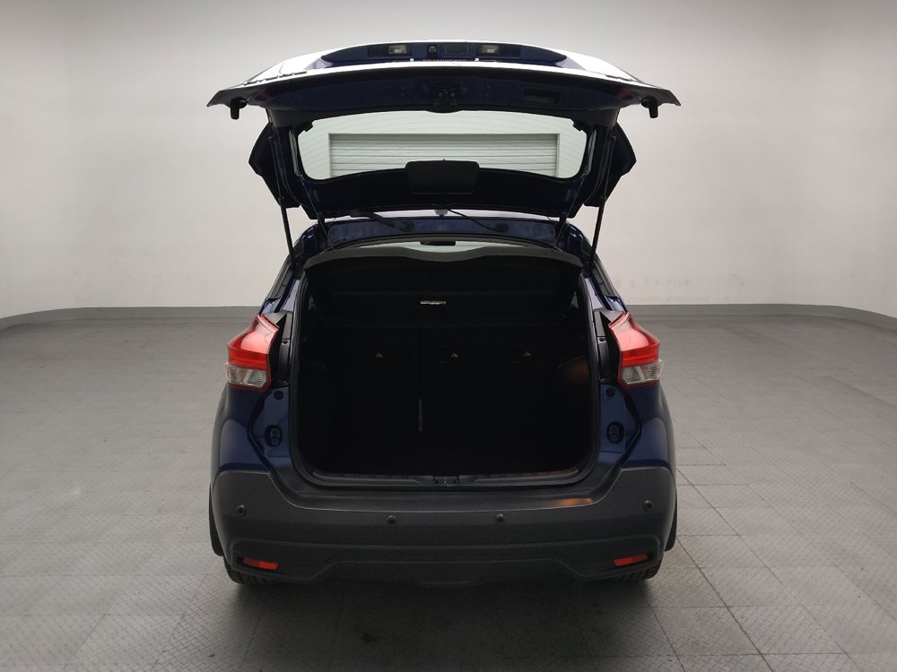 Used 2020 Nissan Kicks SV FWD image 29
