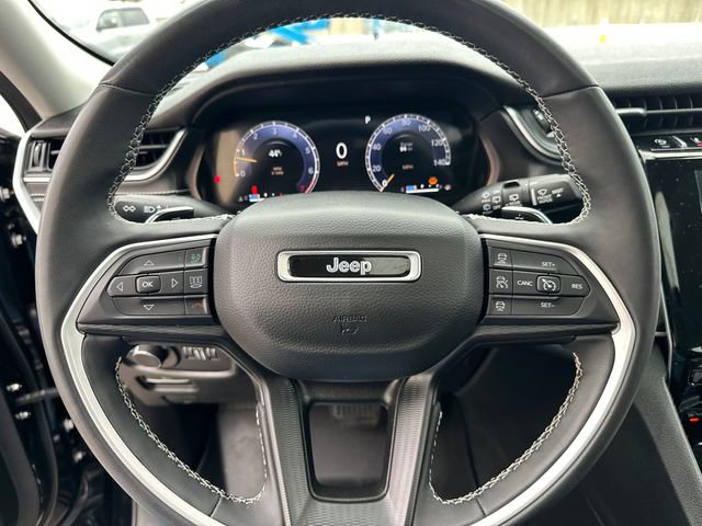 Used 2023 Jeep Grand Cherokee Laredo w/ Luxury Tech Group I image 30