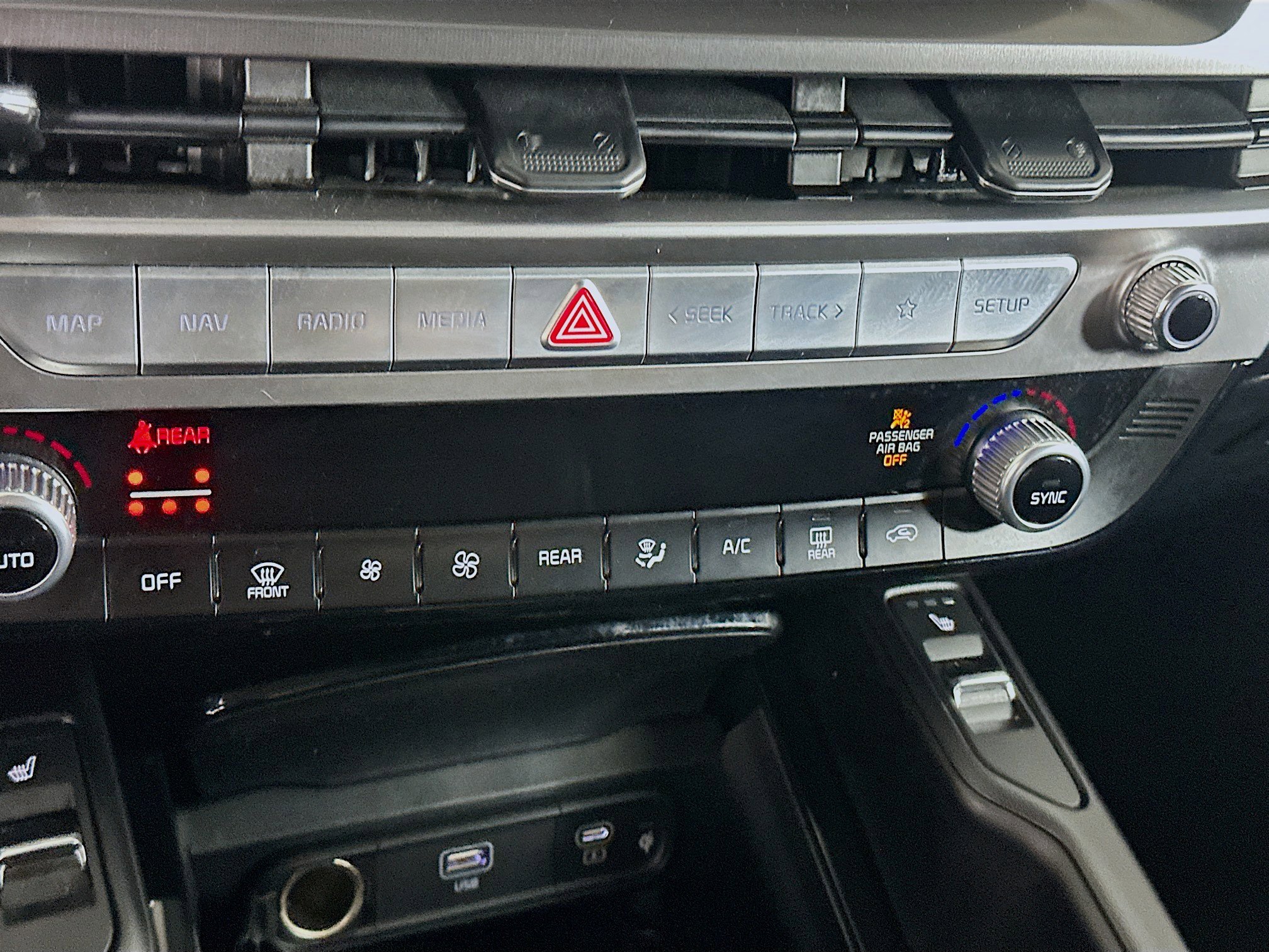 Used 2025 Kia Telluride S image 24