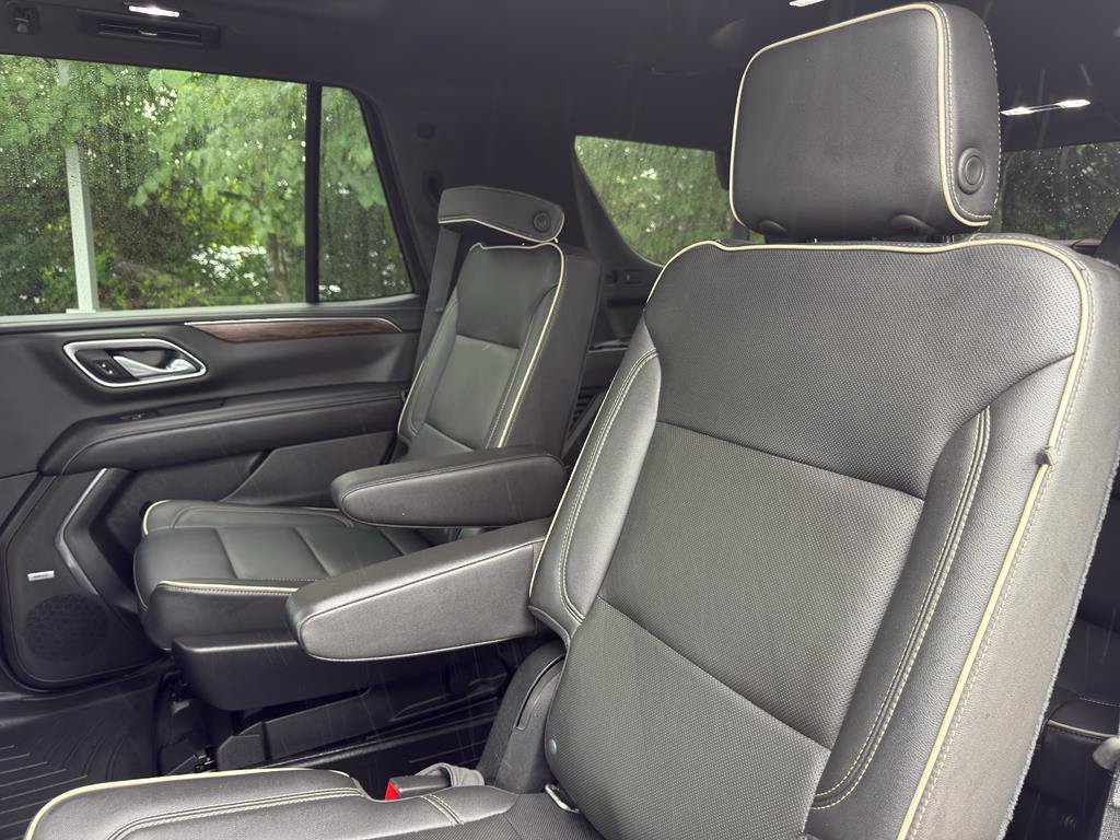 Used 2021 Chevrolet Tahoe Premier w/ Premium Package AWD/4WD image 23