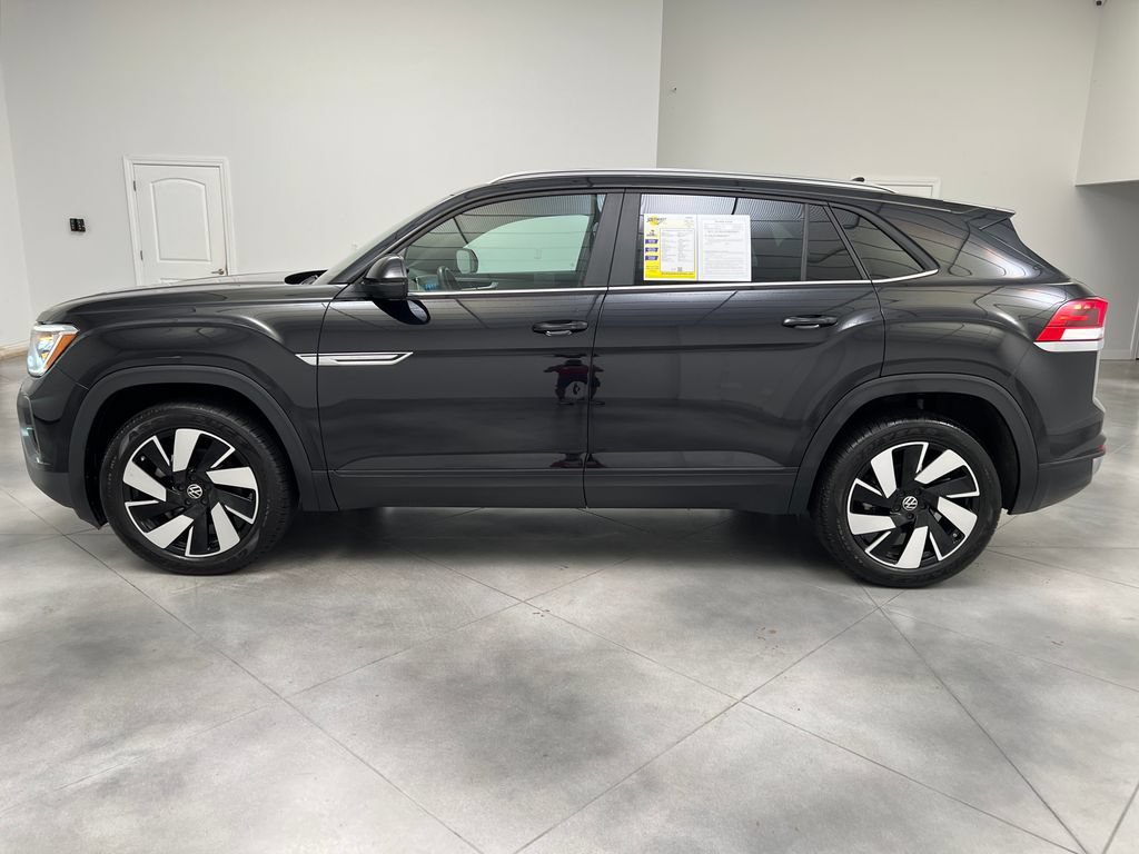 Used 2024 Volkswagen Atlas Cross Sport SE AWD/4WD image 5