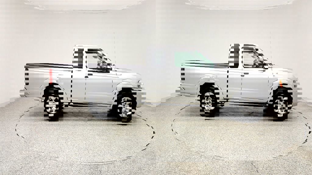 Used 2004 Nissan Frontier XE w/ (VTP) Value Truck Pkg image 4