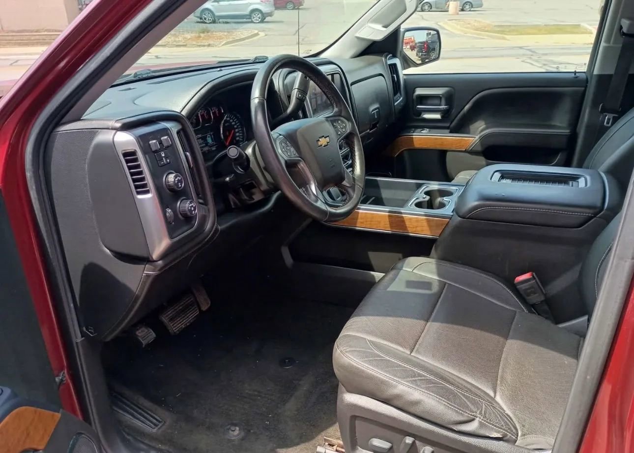 Used 2017 Chevrolet Silverado 1500 LTZ w/ Sport Package image 17
