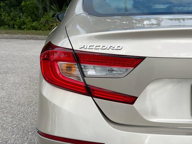 Used 2018 Honda Accord Touring image 10