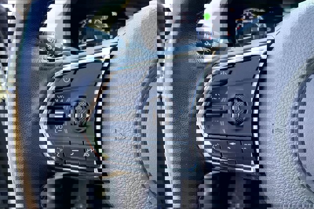 Used 2024 Acura RDX SH-AWD image 18