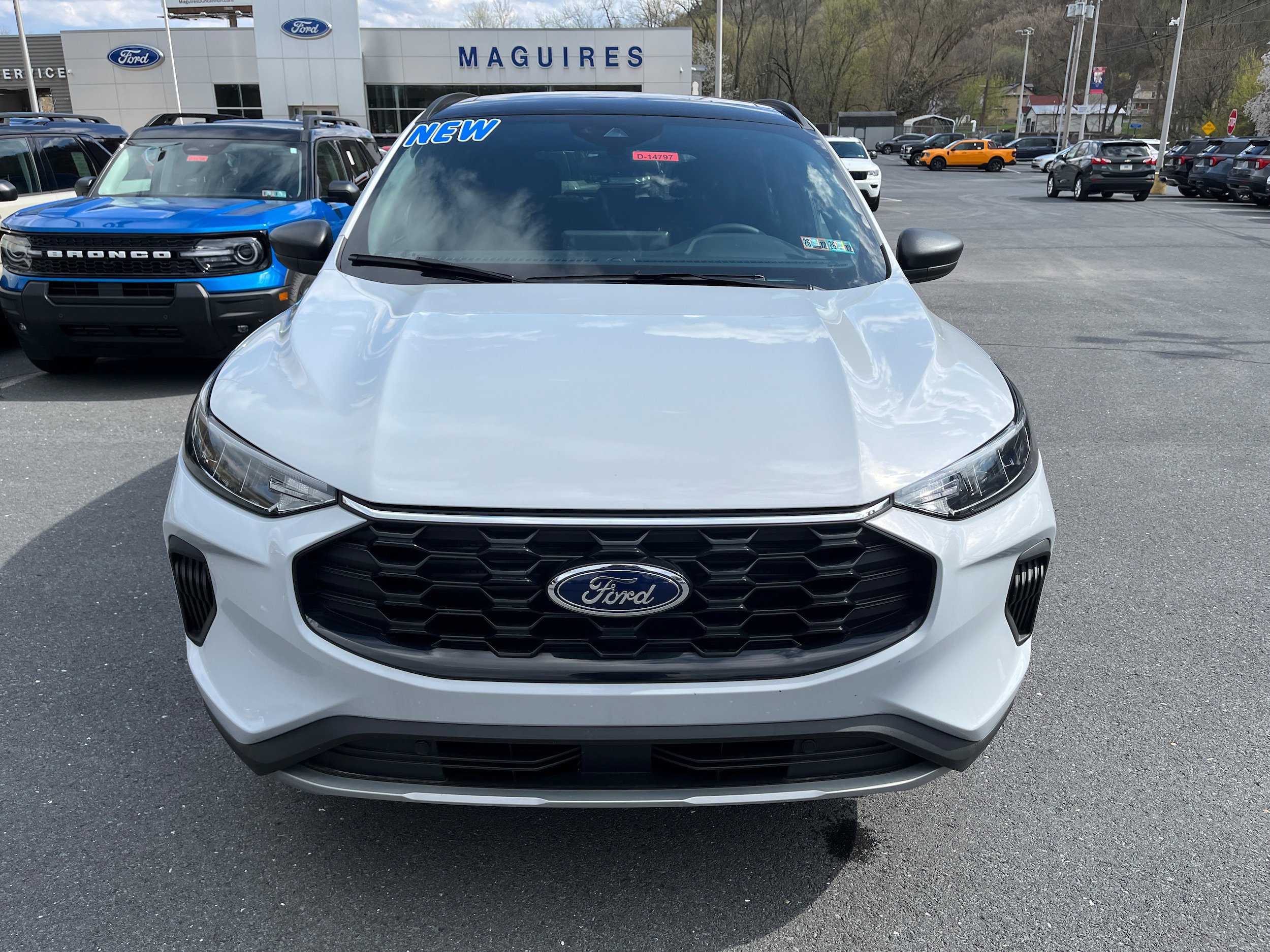 New 2026 Ford Escape ST-Line w/ Tech Pack #1 image 2