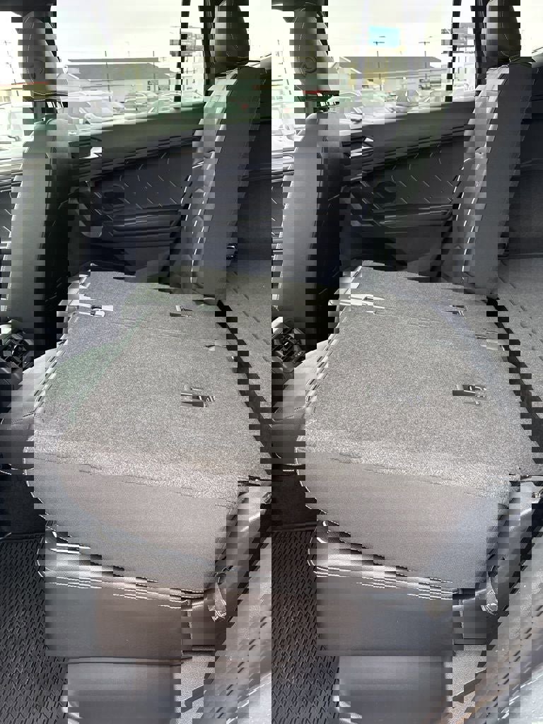 Used 2024 Volkswagen Tiguan SEL R-Line image 28