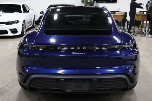 Used 2022 Porsche Taycan RWD image 4