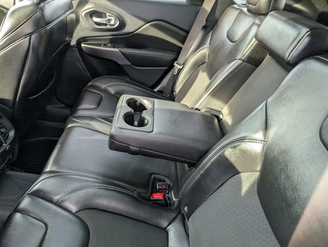 Used 2019 Jeep Cherokee Latitude Plus w/ Comfort/Convenience Group image 22