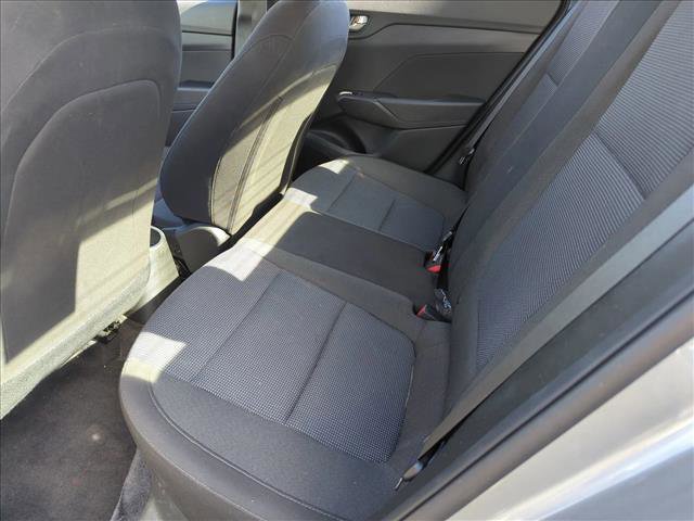 Used 2021 Hyundai Accent SE image 12