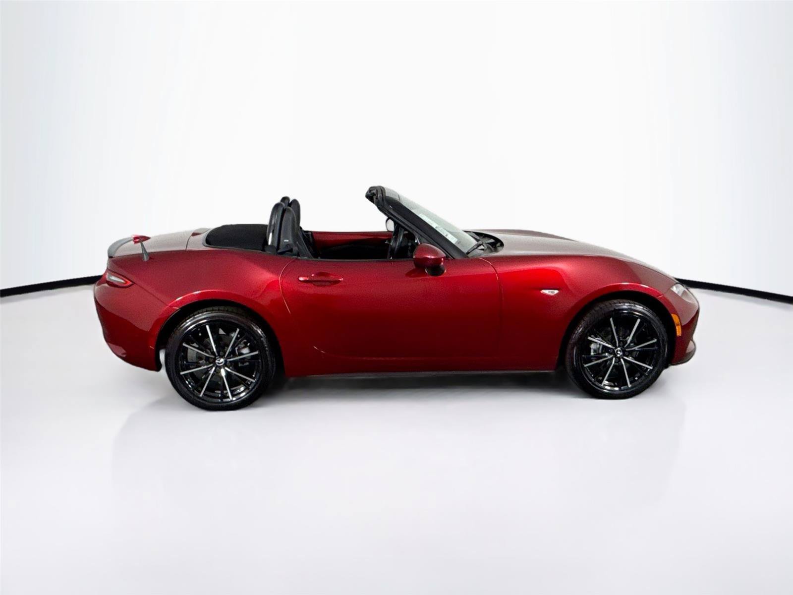 Certified 2025 MAZDA MX-5 Miata Grand Touring RWD image 15