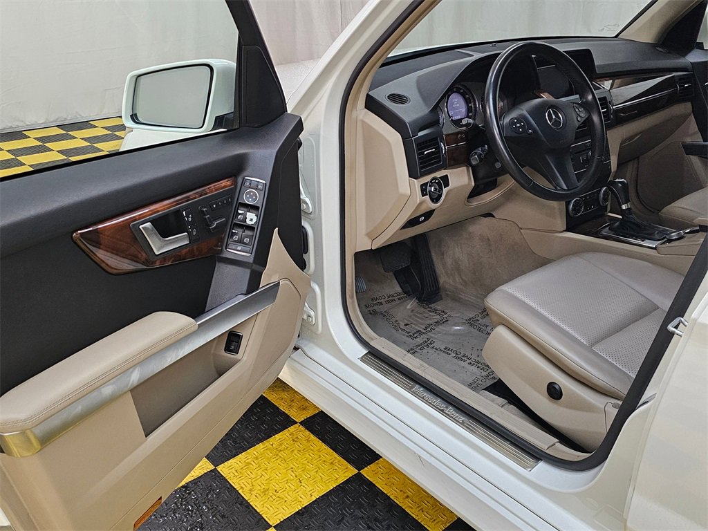 Used 2012 Mercedes-Benz GLK 350 4MATIC image 20
