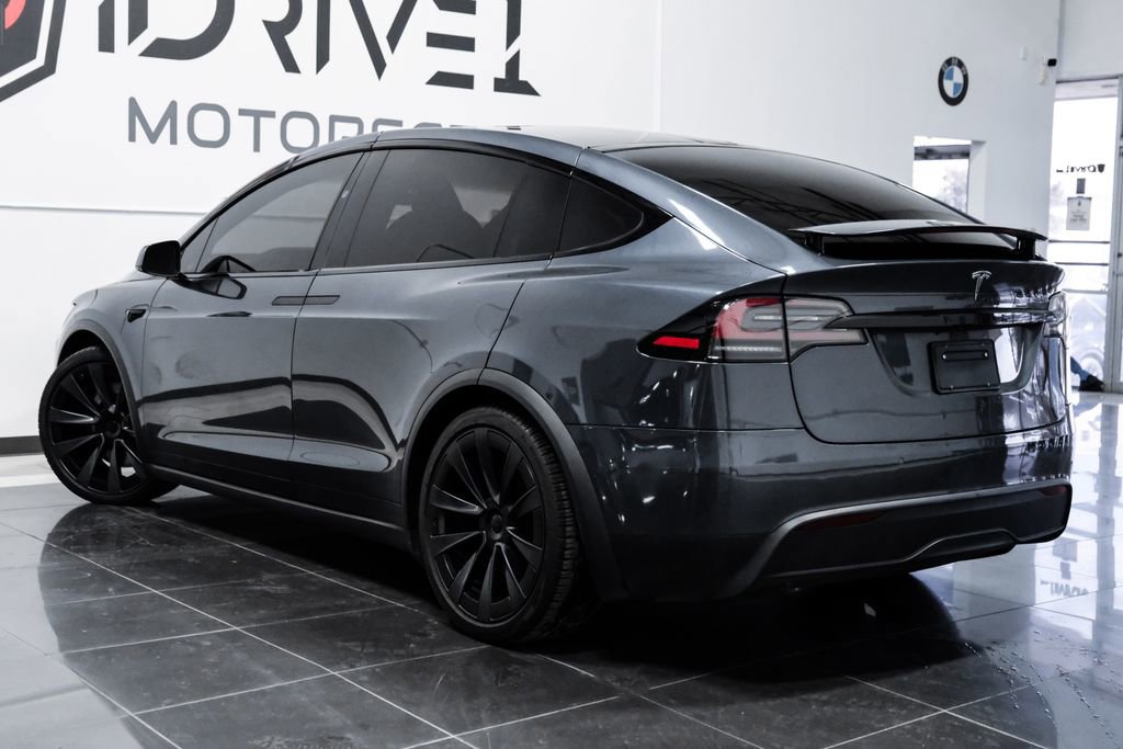 Used 2022 Tesla Model X image 11