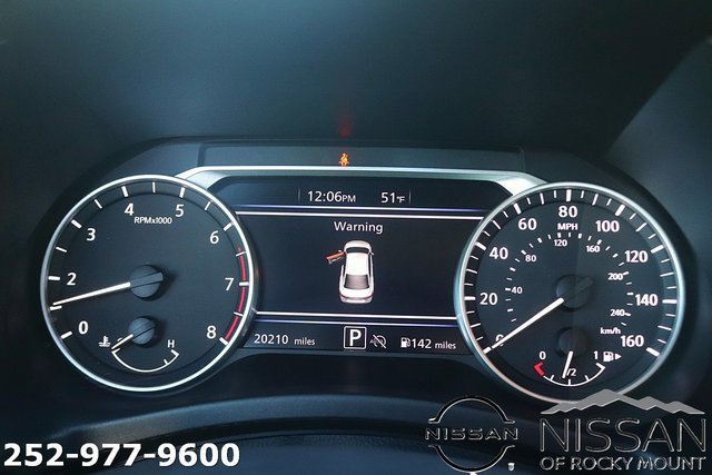 Used 2024 Nissan Sentra SV image 16