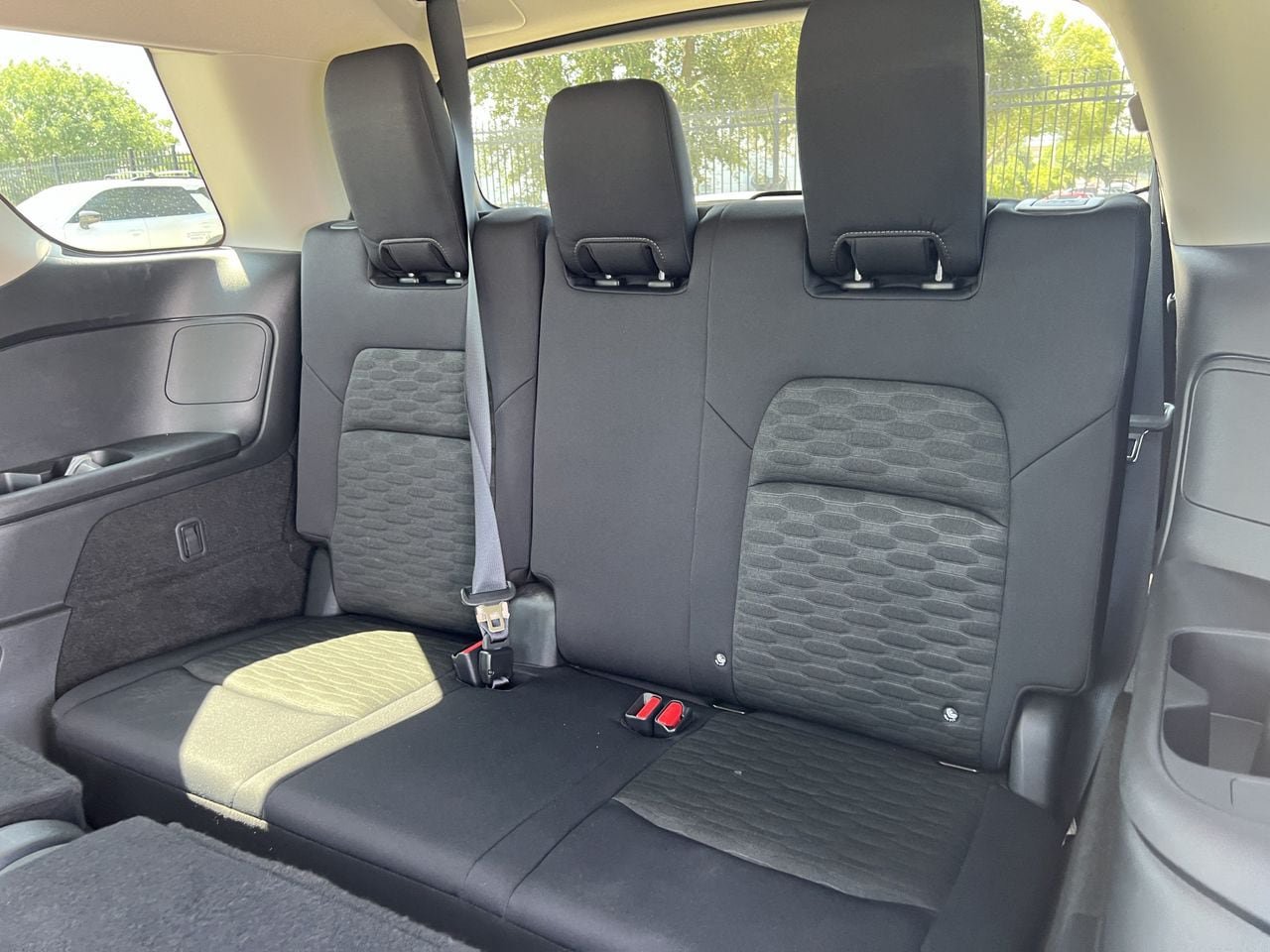 Used 2023 Nissan Pathfinder S FWD image 10