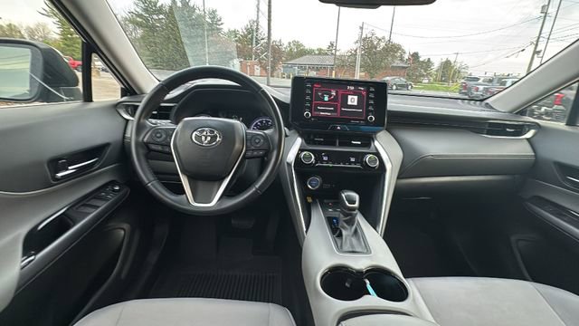 Used 2021 Toyota Venza LE image 8