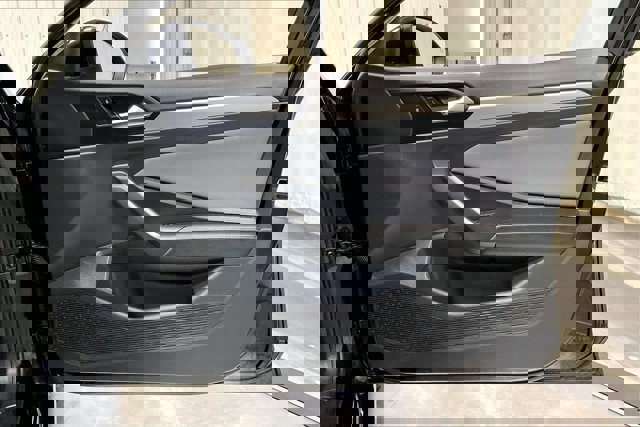 Used 2025 Volkswagen Jetta SE image 24