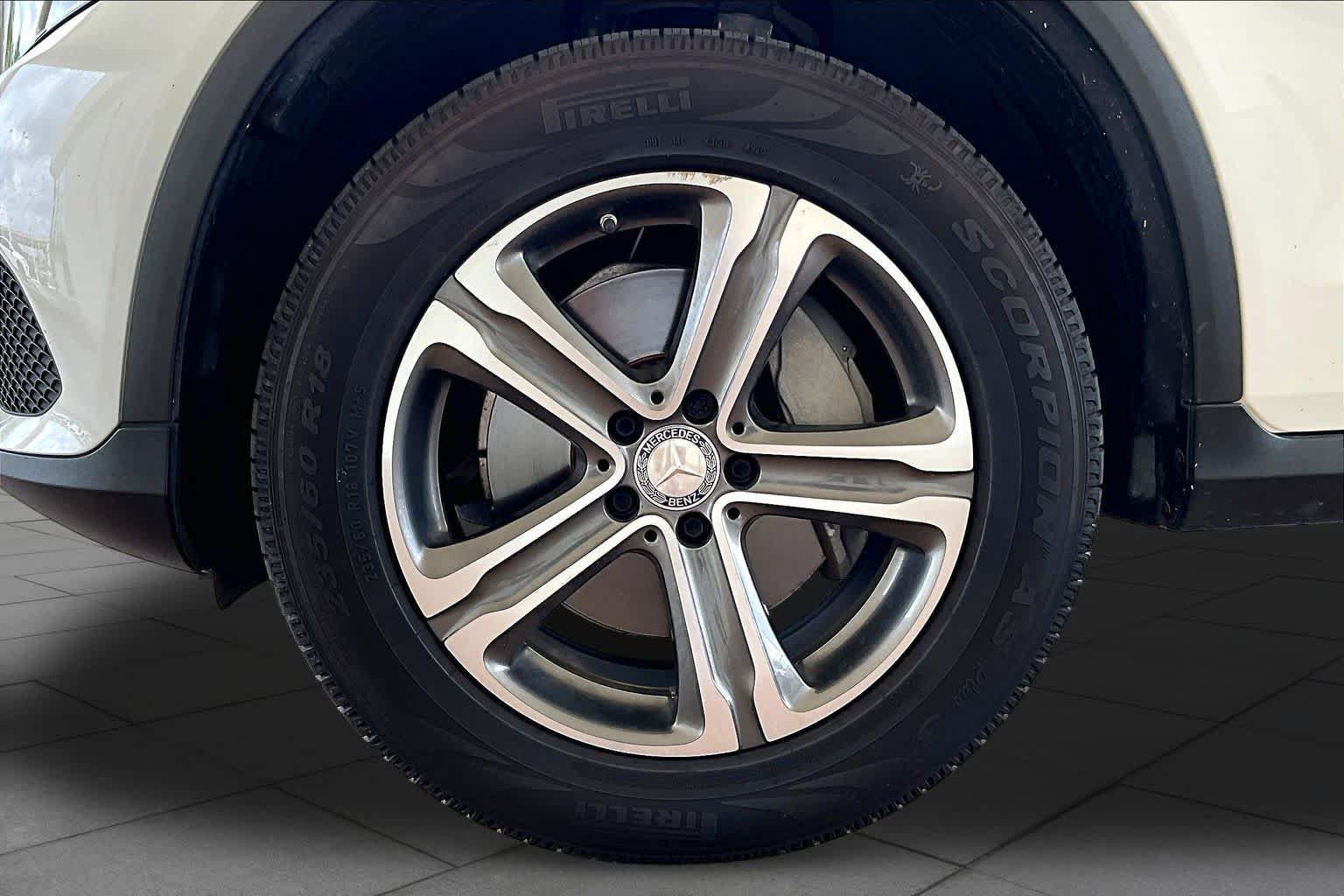 Used 2016 Mercedes-Benz GLC 300 image 9