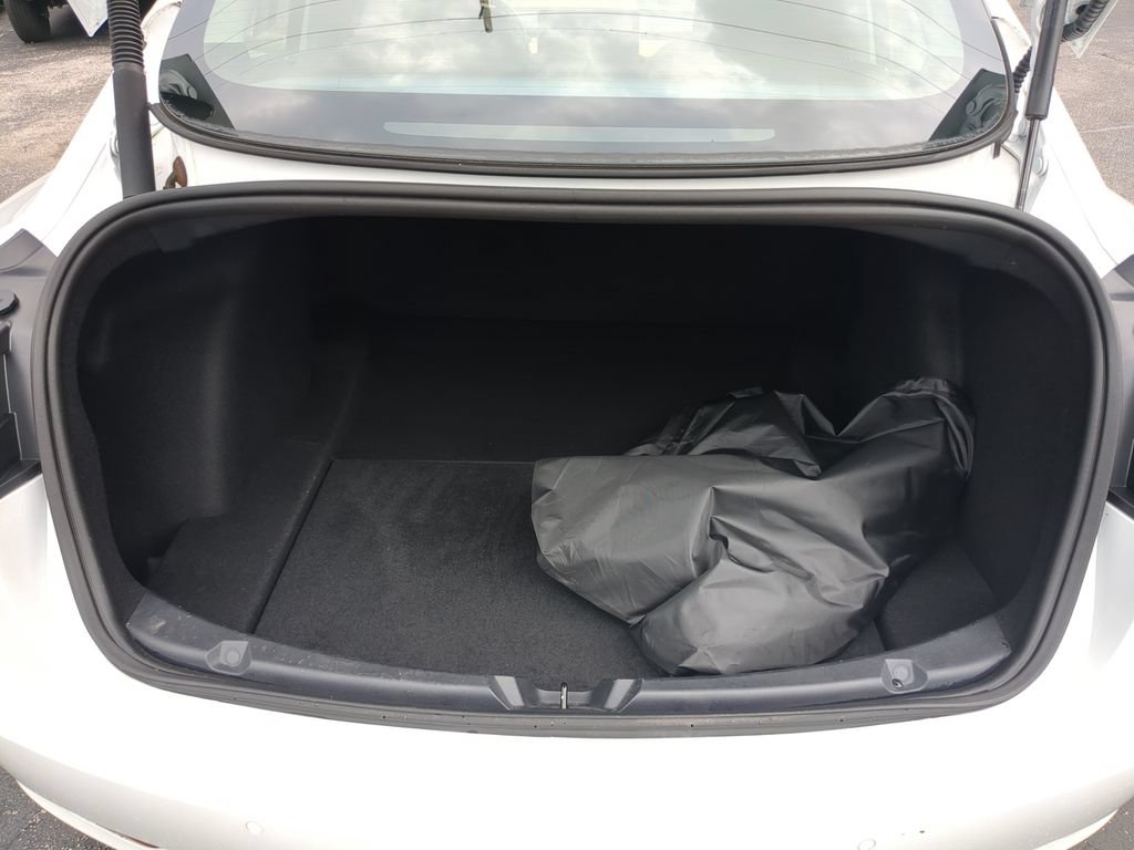 Used 2021 Tesla Model 3 Standard Range Plus RWD image 9