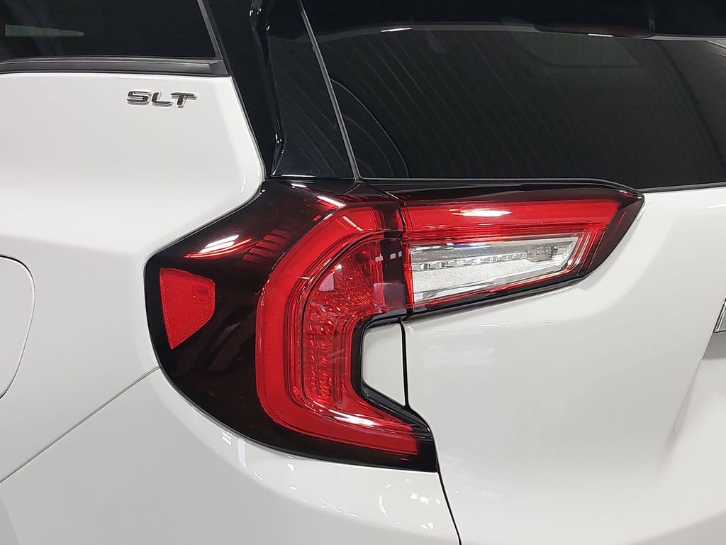 Used 2024 GMC Terrain SLT image 35