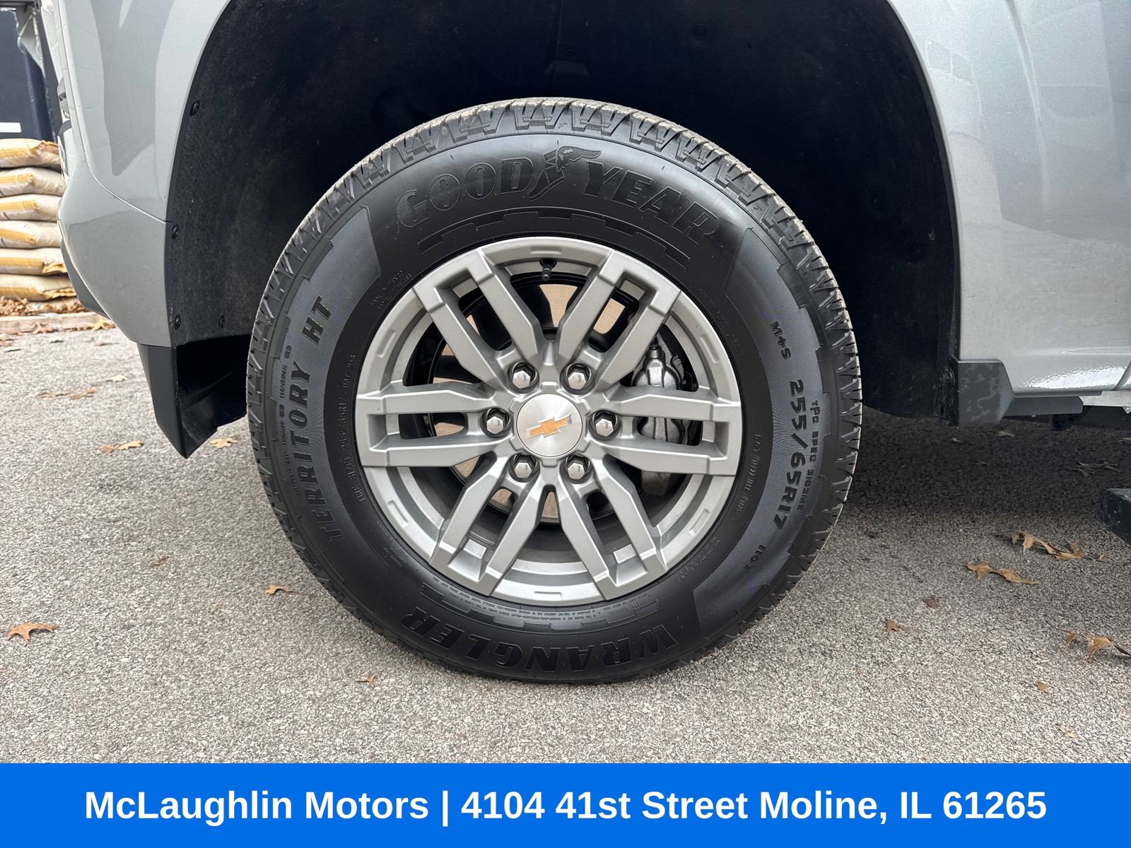 Used 2025 Chevrolet Colorado LT w/ LT Convenience Package image 26